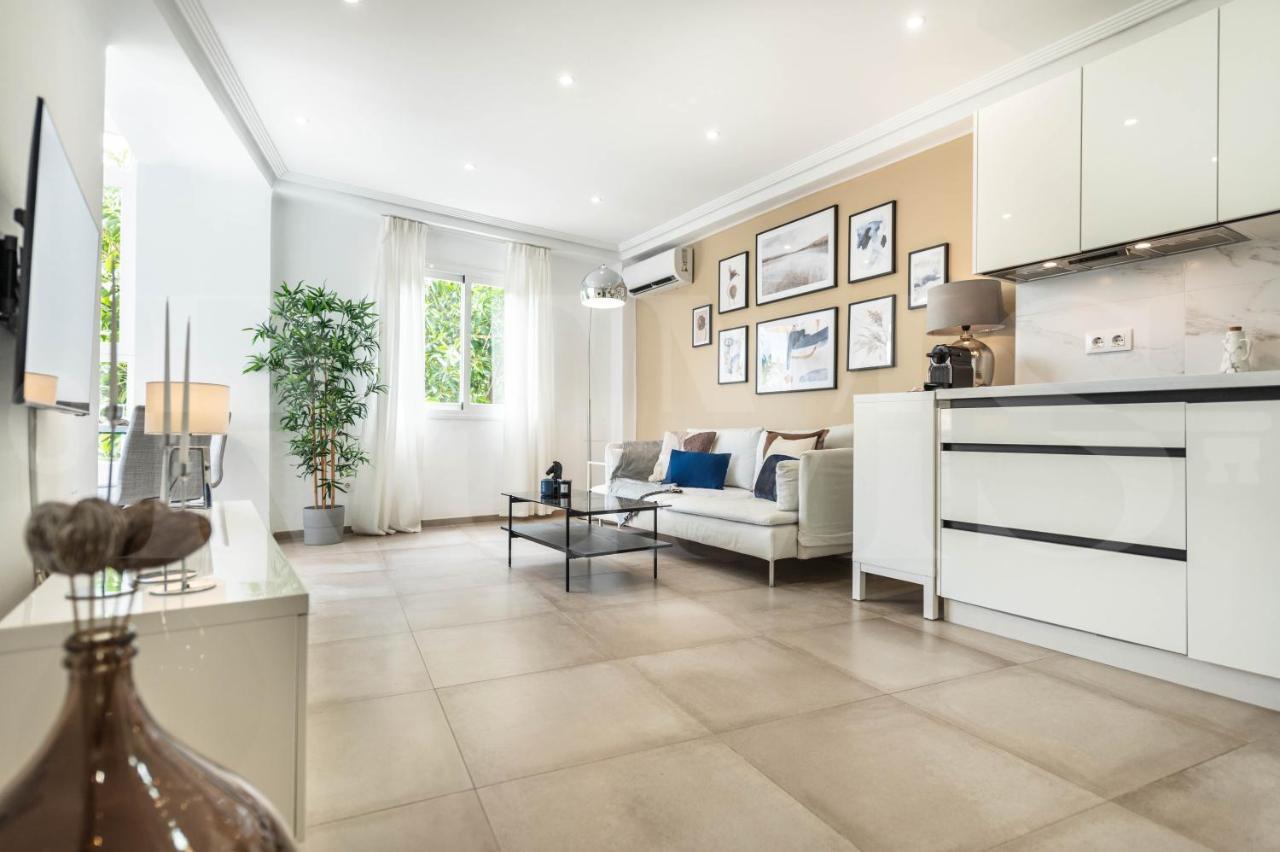 Serene & Spacious Apartment - Center By Rems مالقة المظهر الخارجي الصورة